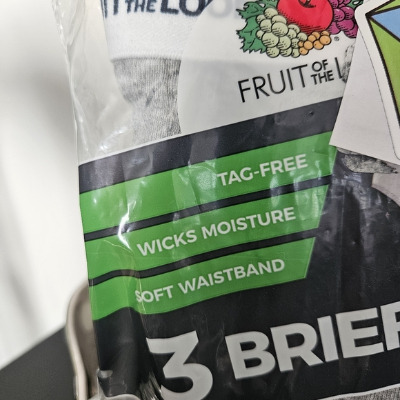 Fruit of the Loom Boys' Briefs 3 Pack - NWT - Picture 3 of 5